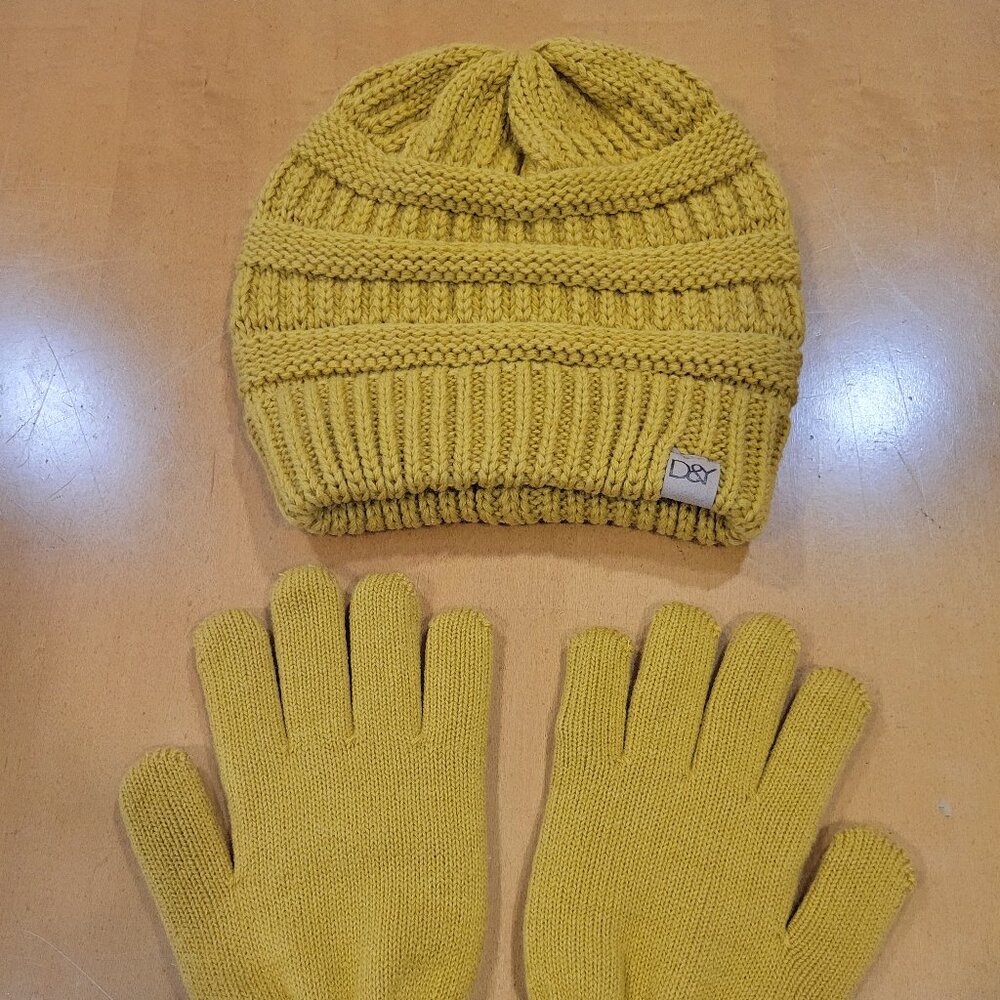 D&Y Knit Beanie & Gloves Set – Mustard Yellow - NWT